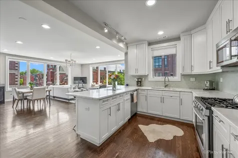 1600 North Bell Avenue Chicago IL 60647