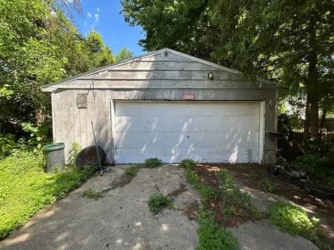 244 West Homer Street Freeport IL 61032
