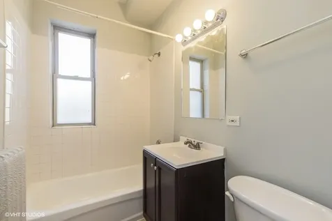 431 East Oakwood Boulevard Chicago IL 60653