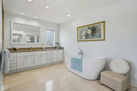3895 Anjou Lane Hoffman Estates IL 60192