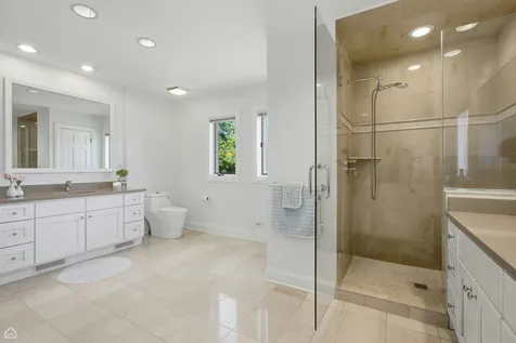 3895 Anjou Lane Hoffman Estates IL 60192