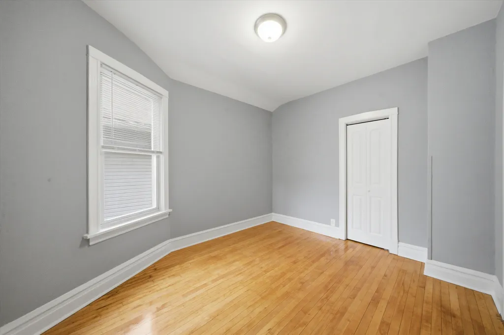 2050 North Kenneth Avenue Chicago IL 60639