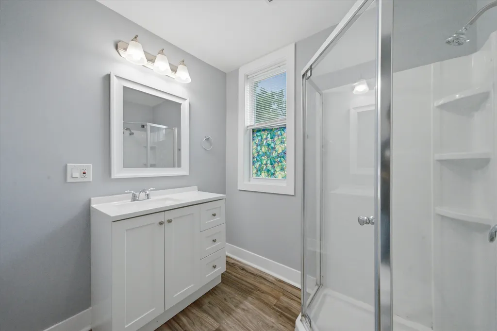 2050 North Kenneth Avenue Chicago IL 60639