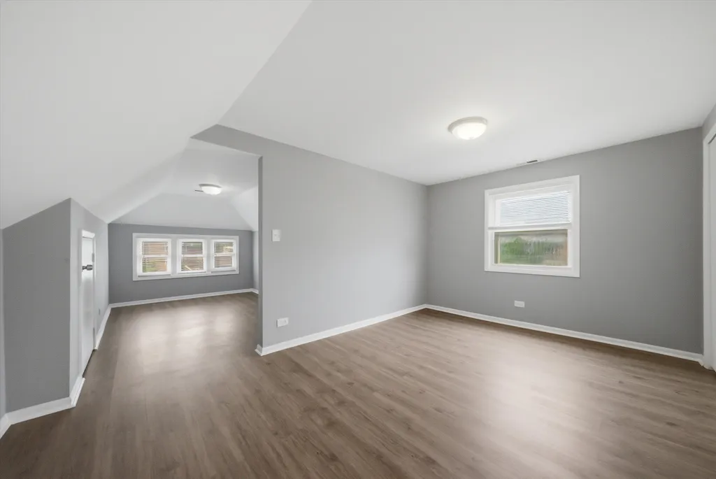 2050 North Kenneth Avenue Chicago IL 60639