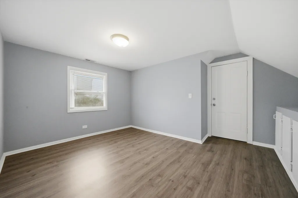 2050 North Kenneth Avenue Chicago IL 60639