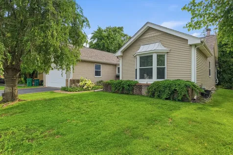1020 Weeping Willow Drive Wheeling IL 60090
