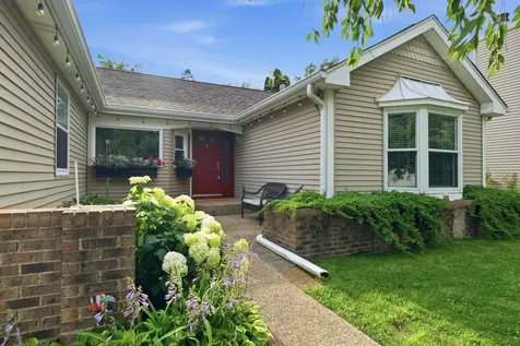 1020 Weeping Willow Drive Wheeling IL 60090