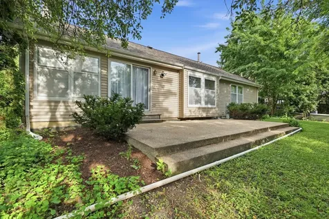 1020 Weeping Willow Drive Wheeling IL 60090