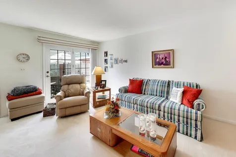 1819 North Normandy Court Arlington Heights IL 60004