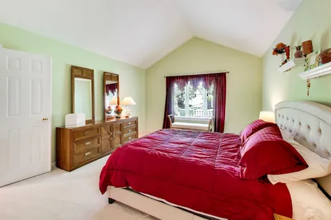 1819 North Normandy Court Arlington Heights IL 60004