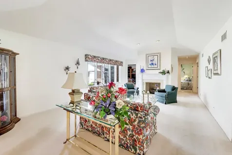 1819 North Normandy Court Arlington Heights IL 60004
