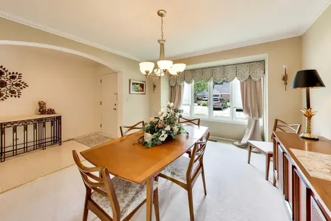 1819 North Normandy Court Arlington Heights IL 60004