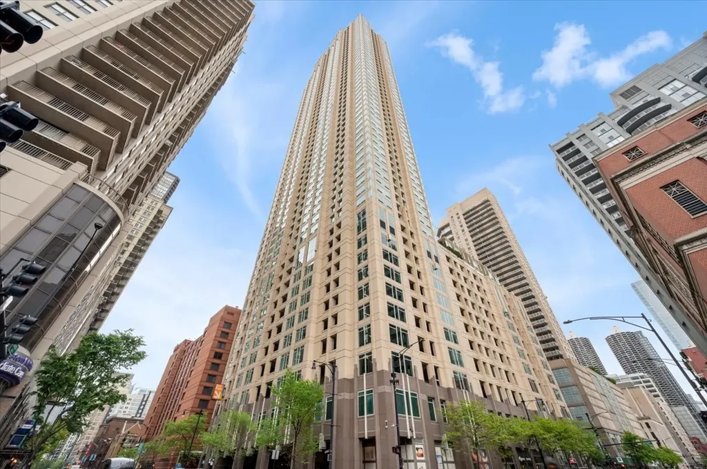 33 West Ontario Street Chicago IL 60654