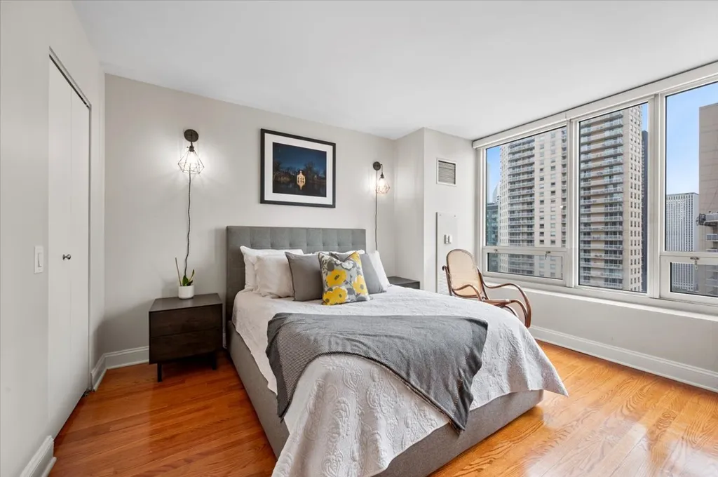 33 West Ontario Street Chicago IL 60654