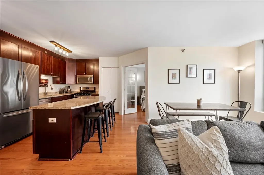 33 West Ontario Street Chicago IL 60654