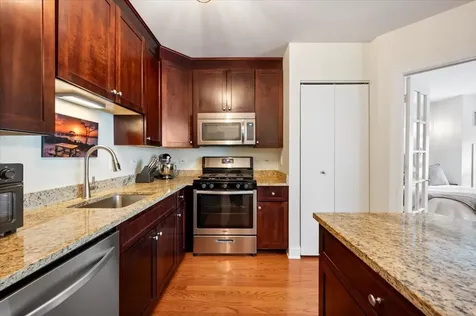 33 West Ontario Street Chicago IL 60654