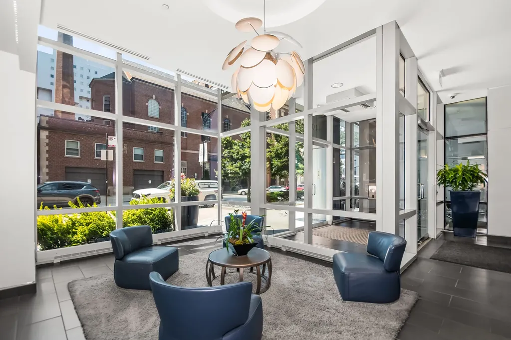 110 West Superior Street Chicago IL 60654