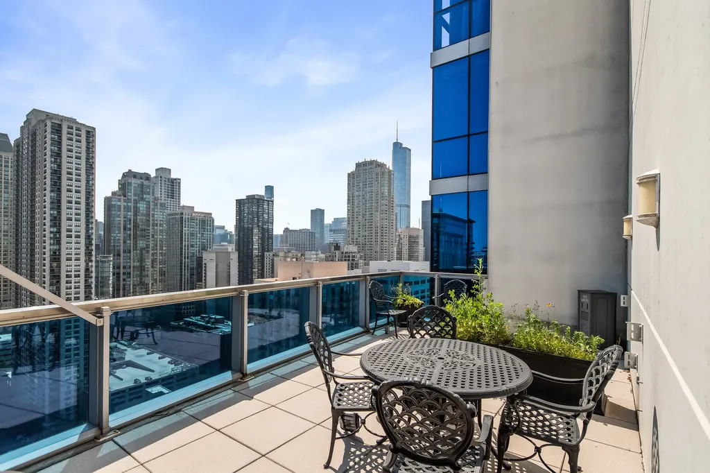 110 West Superior Street Chicago IL 60654