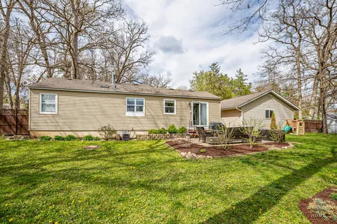 8911 Pine Avenue Wonder Lake IL 60097