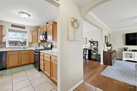 8911 Pine Avenue Wonder Lake IL 60097