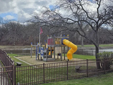 58 Vail Colony Fox Lake IL 60020