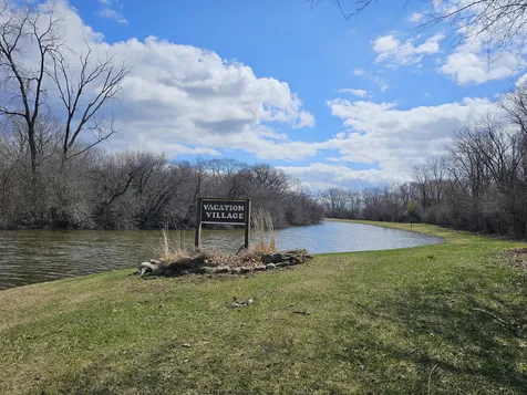 58 Vail Colony Fox Lake IL 60020