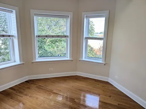 4014 North Central Park Avenue Chicago IL 60618