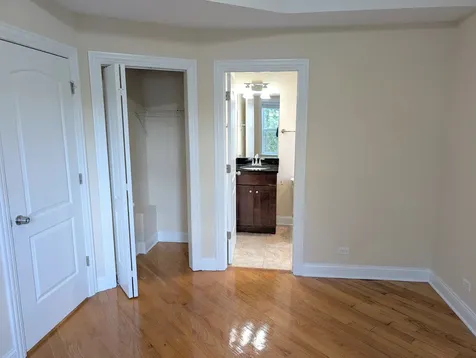 4014 North Central Park Avenue Chicago IL 60618