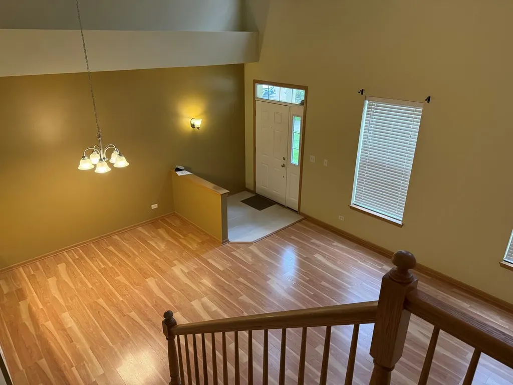 2261 Barrington Drive E Aurora IL 60503