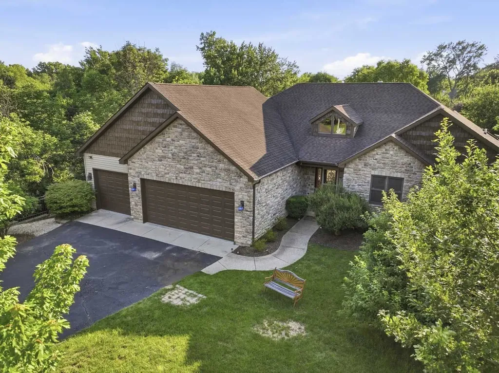 45 Burnette Drive Antioch IL 60002