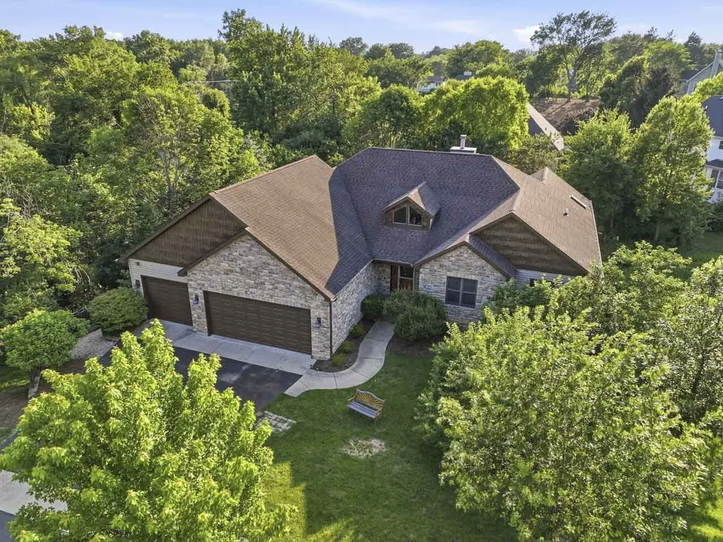 45 Burnette Drive Antioch IL 60002