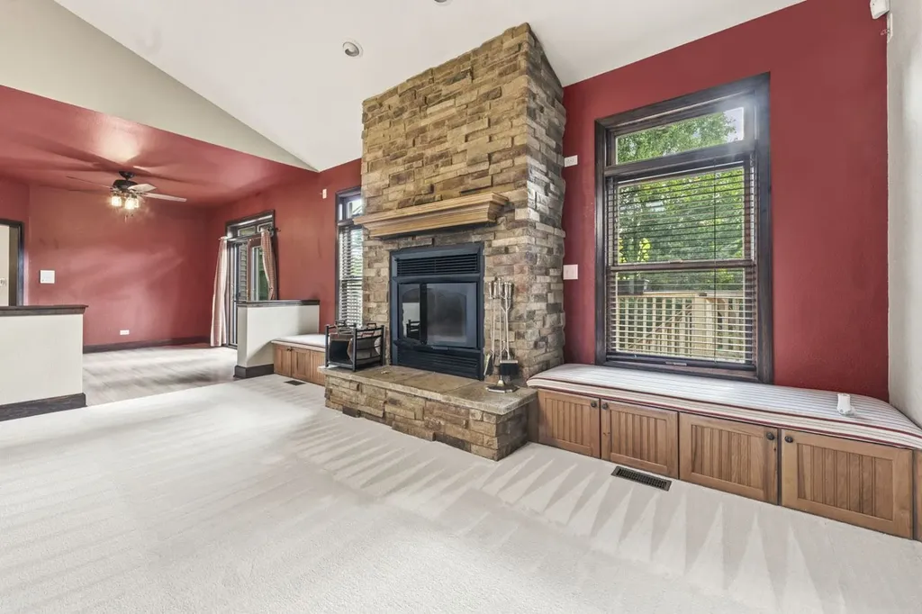 45 Burnette Drive Antioch IL 60002