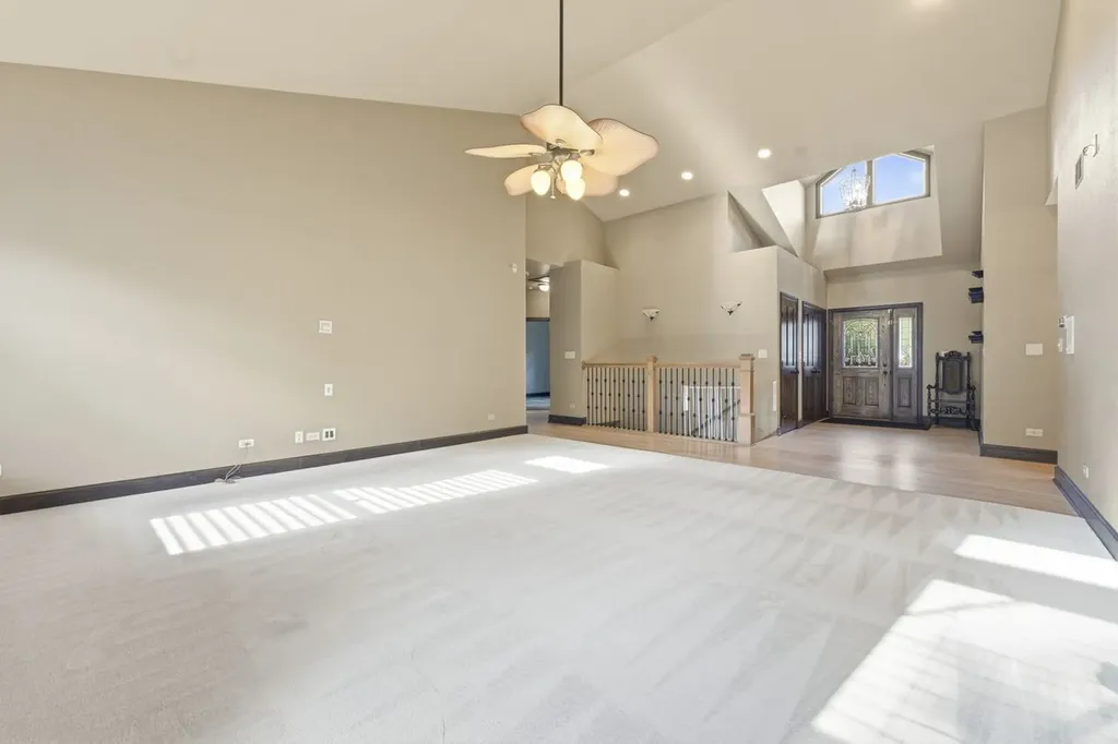 45 Burnette Drive Antioch IL 60002
