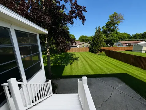 2010 Carleton Road Hoffman Estates IL 60169