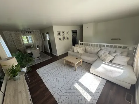 2010 Carleton Road Hoffman Estates IL 60169