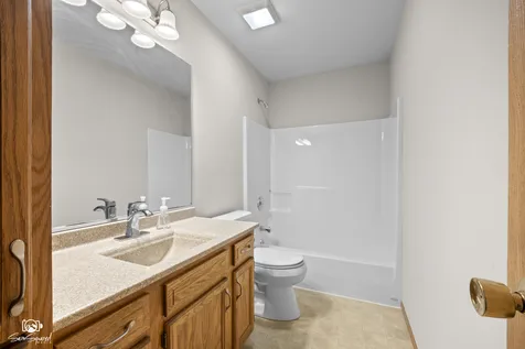 4311 Osullivan Drive Joliet IL 60431