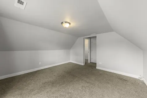 8019 46TH Street Lyons IL 60534