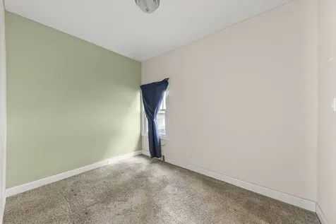 8019 46TH Street Lyons IL 60534