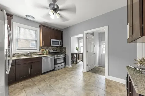 8019 46TH Street Lyons IL 60534