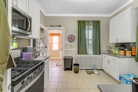 4824 West Byron Street Chicago IL 60641
