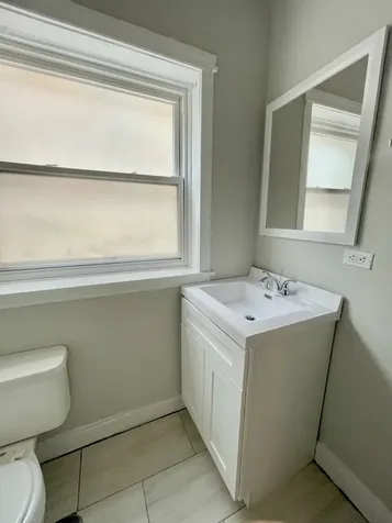 1955 West Sunnyside Avenue Chicago IL 60640