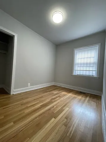 1955 West Sunnyside Avenue Chicago IL 60640