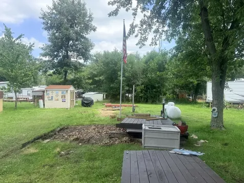 4-120 Woodhaven Lakes Sublette IL 61367