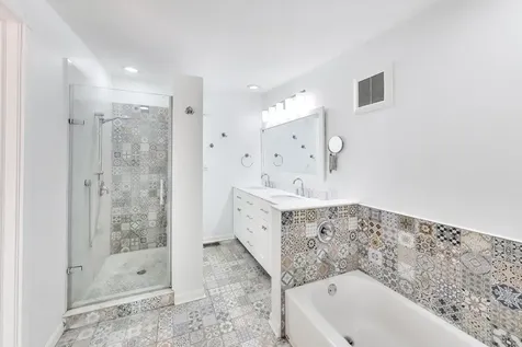 20831 North Maple Court Deerfield IL 60015