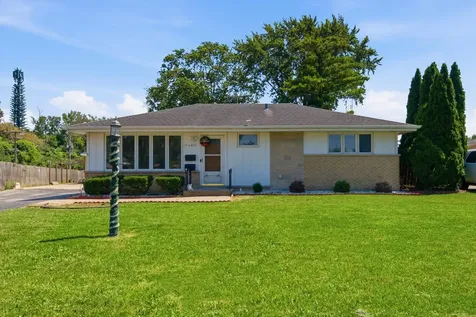 15W425 Victory Parkway Elmhurst IL 60126