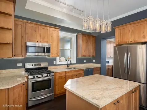 2120 West Race Avenue Chicago IL 60612