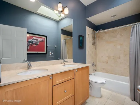 2120 West Race Avenue Chicago IL 60612