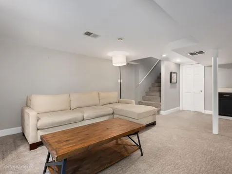 2120 West Race Avenue Chicago IL 60612
