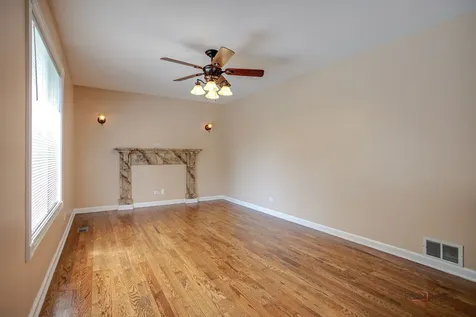 2382 North Quaker Hollow Lane Round Lake Beach IL 60073