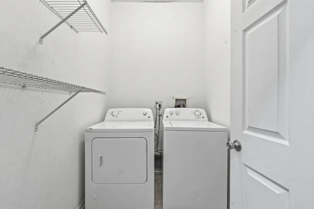 327 South Richmond Street Chicago IL 60612